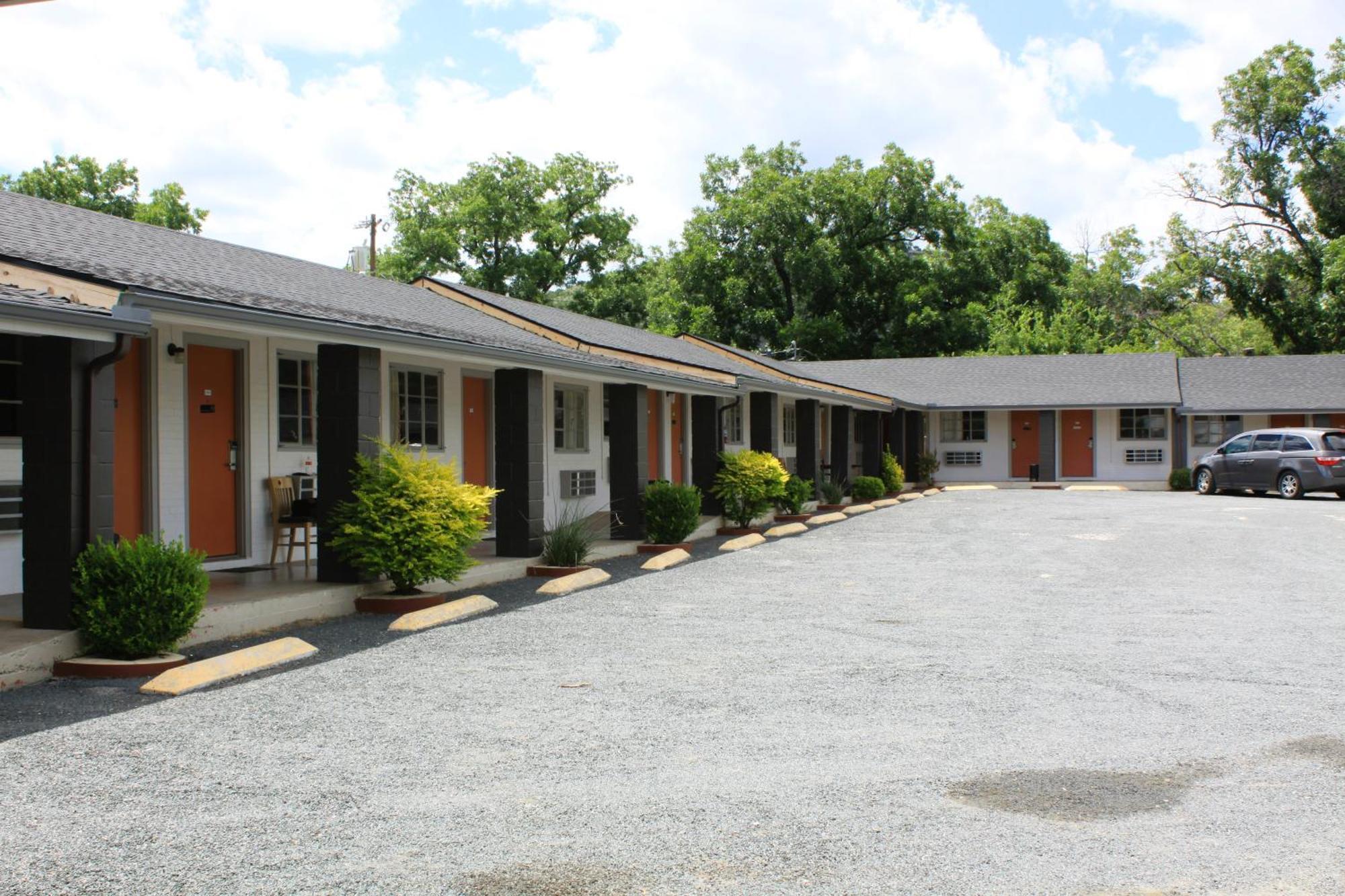 Sun Valley Motel Junction Exterior photo