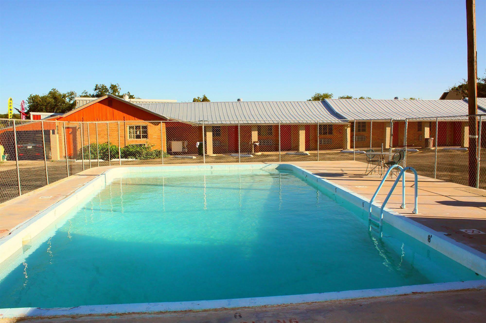 Sun Valley Motel Junction Exterior photo