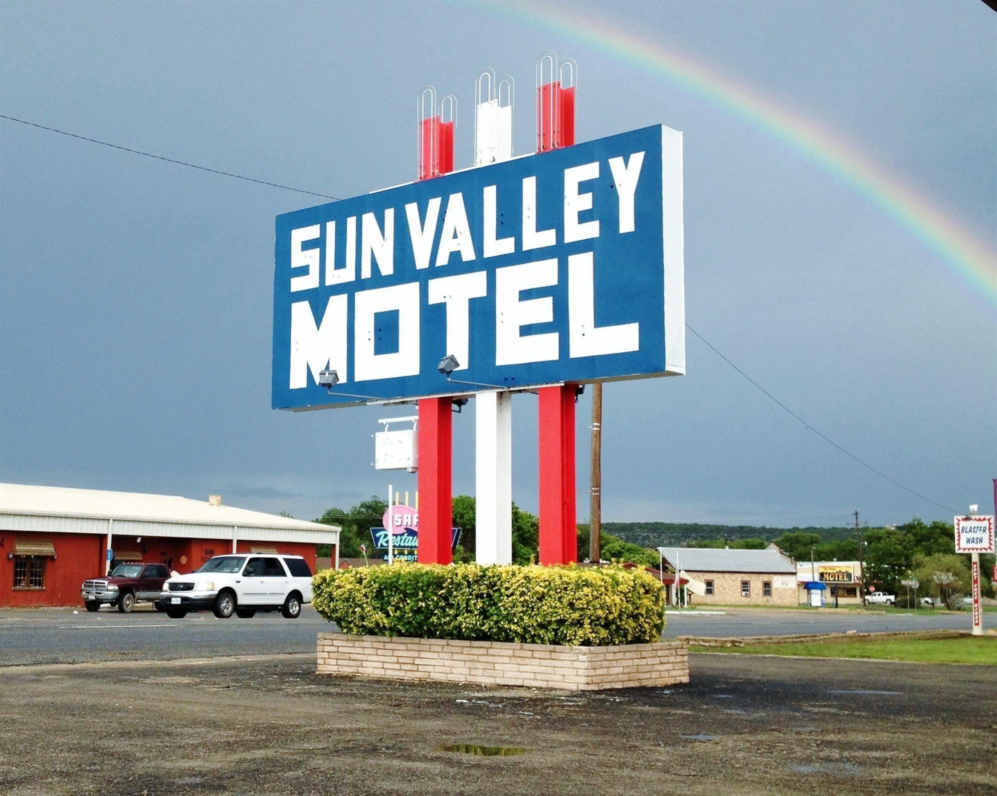 Sun Valley Motel Junction Exterior photo